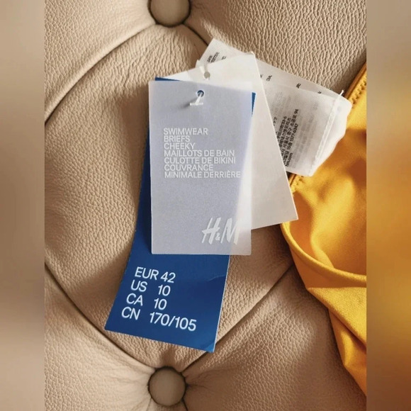 Women's  H&M Bikini Bottom size 10 M - Picture 2 of 4